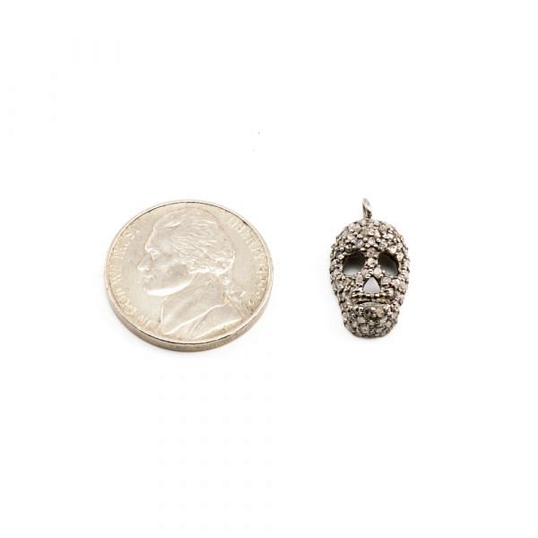 925 Sterling Silver 19.00x10.50mm Pave Diamond Pendant In Skull Shape.