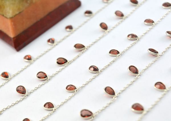 Handmade 925 Sterling Silver Gold Chain With Garnet in 6.00x4.00 mm - ROS2-6445
