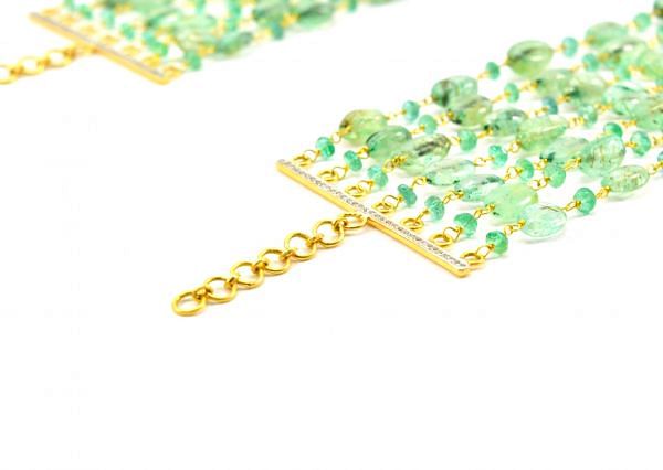  14k Solid Gold Necklace Studded With Emerald Stones , 12X10 - 15X10 MM, SGGRC-182