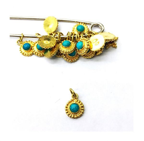18K Amazingly Handcrafted Gold Pendant with Turquoise Stone Studded, SGTAN-1091, Sold By 1 Pcs.