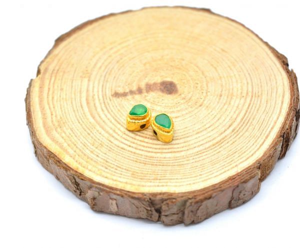18K Solid Yellow Gold 6x5x5mm Pear Shape Bead With Natural Emerald Stone, SGTAN-1180, Sold By 1 Pcs.