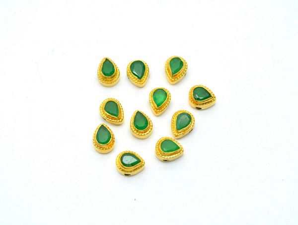 18K Solid Yellow Gold 7x6x4,5mm Natural Emerald Stone Bead In Pear Shape, SGTAN-1181, Sold By 1 Pcs.