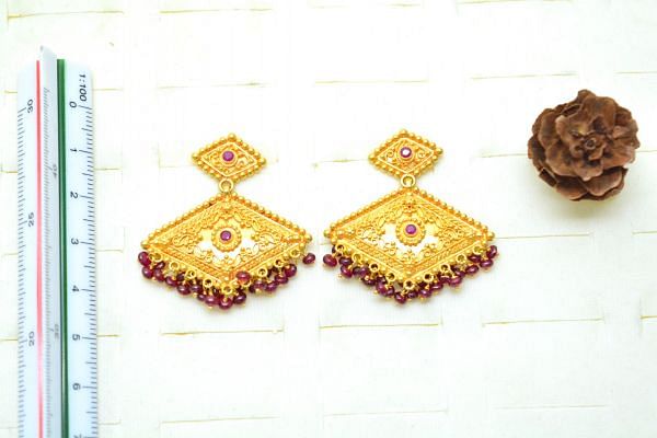  18K Solid Yellow Gold Earring With Ruby Stone Studded, (Marquise Shape), SGTAN-1218, Sold By 1 Pcs.