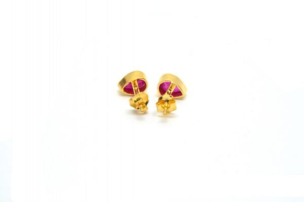 18K Solid Yellow Gold  Studs With Ruby Stone - Pear Shape and 6,50X5,00MM Size, SGTAN-1230, Sold By 1 Pcs.