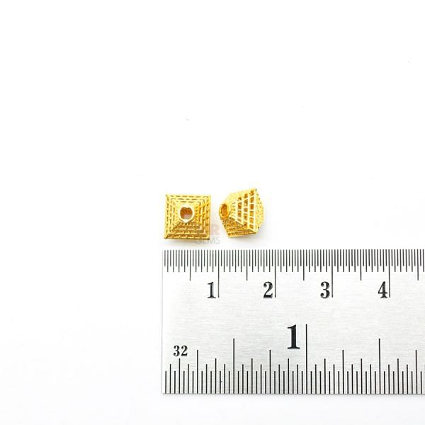 18K Solid Yellow Gold Fancy Shape  Plain Taxtured Finishing  8X8 mm Bead