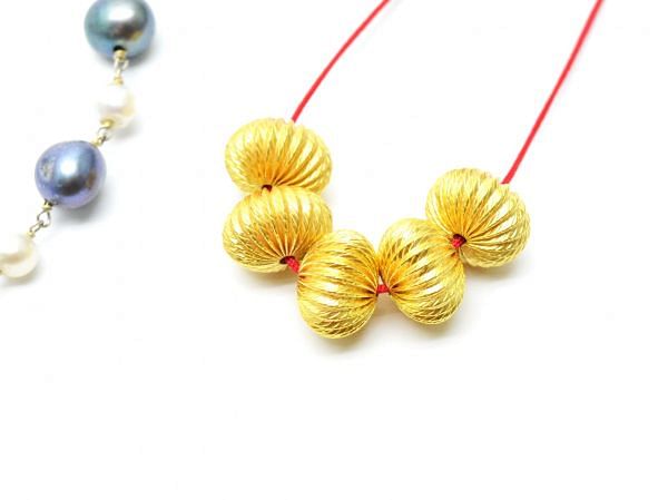 18K Solid Yellow Gold Round Ball Shape Plain Lining Finishing 12X7,5mm Bead, SGTAN-0304, Sold By 1 Pcs.