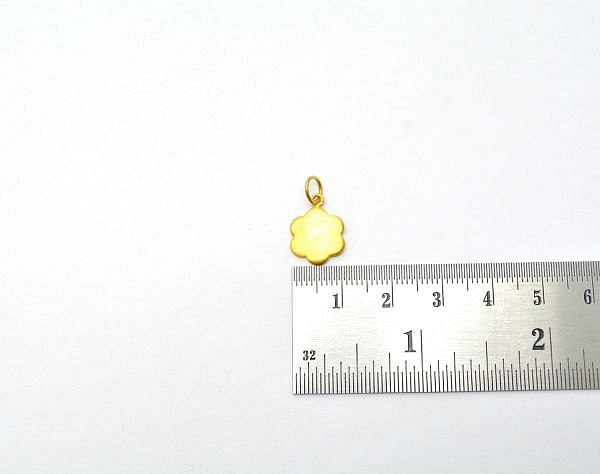 18k Solid Gold Pendant in Flower Shape, 14,7X11,8X10,5X1 mm Pendant Finding, SGTAN-0507, Sold By 1 Pcs.