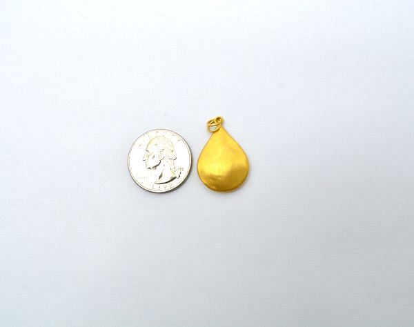 18K Solid Yellow Gold Plain Pendant in Drop Shape - 28,5X19X5 mm, SGTAN-0520, Sold By 1 Pcs.