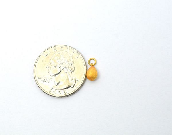 Plain 18K Solid Yellow Gold Pendant With Drop Finished - 8,5X5 mm, SGTAN-0528, Sold By 1 Pcs.