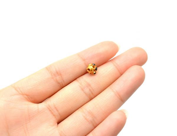 18K Solid Yellow Gold Oval Shape 7X6mm Bead With Stone Studded. Sold by 1pcs