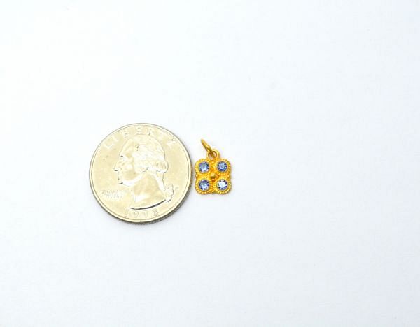 Handmade 18k Solid Gold Charm Pendant  - Flower in Shape , 8X5X12mm Size .SOLD BY 1 PCS  - SGTAN-0773