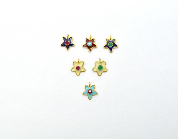  18K Solid Gold Charm Pendant - Star in shape, 10X9mm Size  - SGTAN-785, Sold By 1 Pcs.