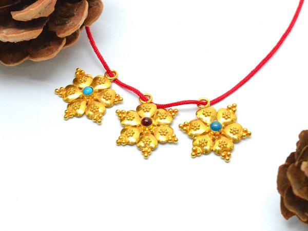  18K Solid Gold Charm Pendant With 17X16X3 mm Size - SGTAN-0834, Sold By 1 Pcs.
