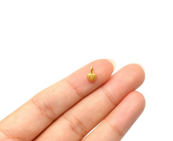 Beautiful  18k Solid Gold Charm Pendant in 5X7X2mm Size  - SGTAN-0859 Sold By 2 Pcs 