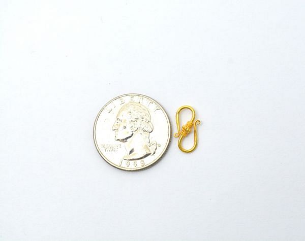 Handcrafted 18k Solid Yellow Gold Fancy S-Clasp Lock in Shiny Finish. 15X8X3 mm Beautiful S- Clasp in 18k Solid Gold. Sold By pcs