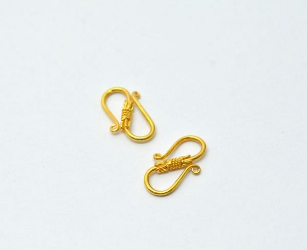 Gorgeous 18k Solid Yellow S-Clasp Lock. 14X6X2 mm Amazingly handcrafted S-Clasp in 18k Solid Gold, Sold By 1pcs