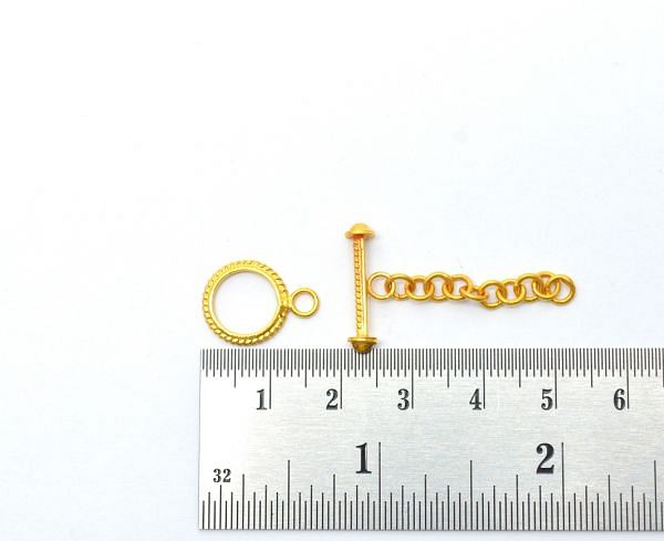 Handcrafted 18k Solid Yellow Gold Fancy S-Clasp Lock. 19X12 mm Beautiful S- Clasp in 18k Solid Gold. Sold By 1 pcs