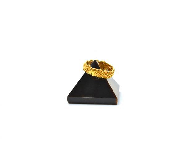 Beautiful 18k Solid Yellow Gold Ring With Hydro Stones. Handmade And Very Lightweight Free Size Ring in 18k Gold. Sold By 1 pcs